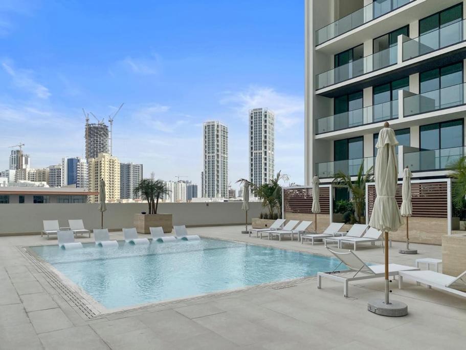 Apartment Guestready - Jumeirah Village Haven With Pool View Dubai